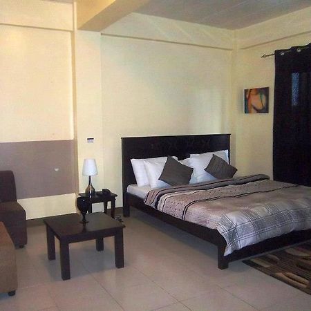 Hotel Cara Lipa City Εξωτερικό φωτογραφία