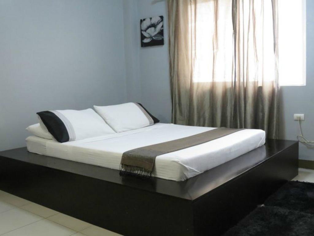 Hotel Cara Lipa City Εξωτερικό φωτογραφία
